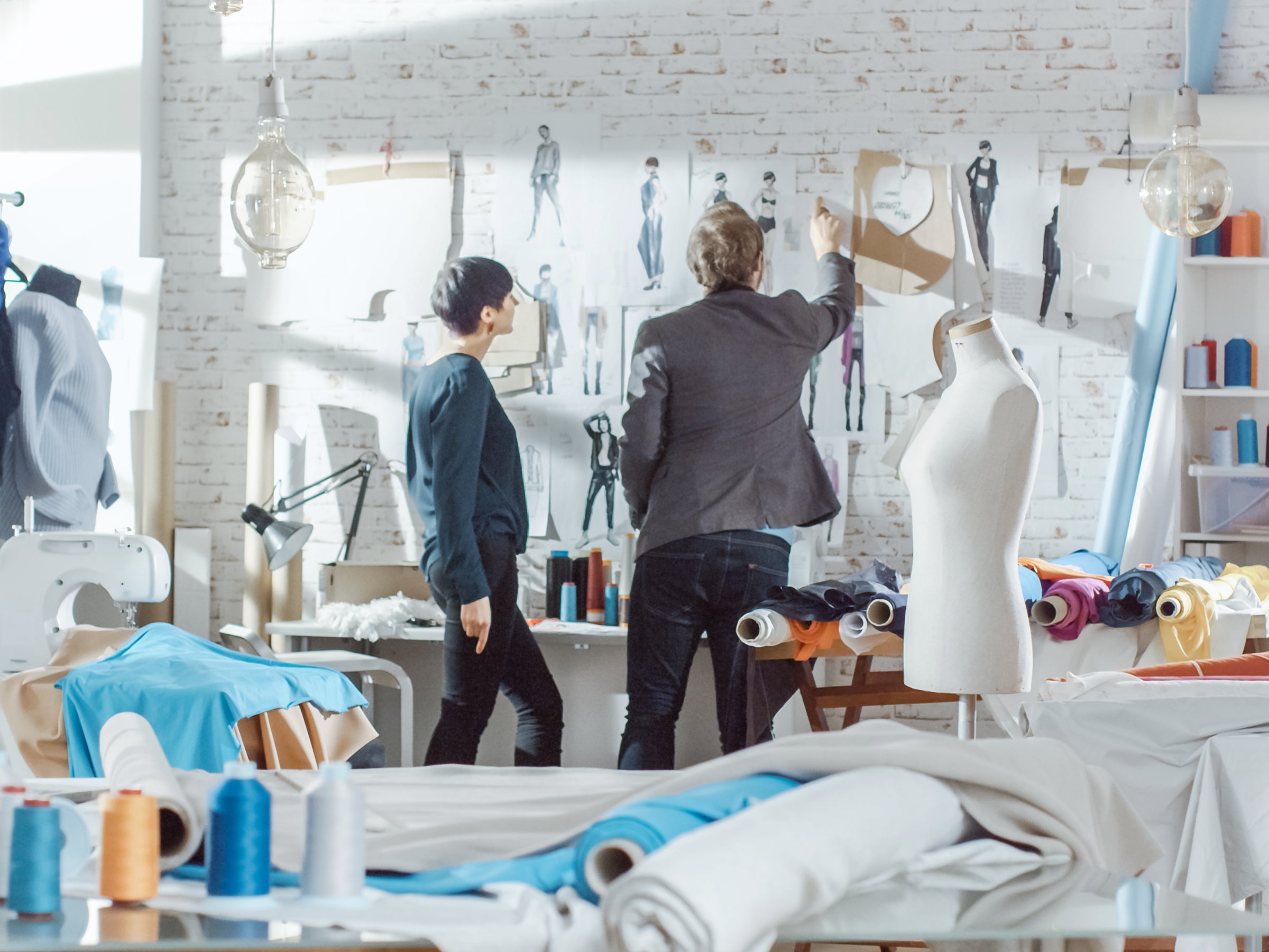 ¿Cómo se crea una colección de moda? La guía completa