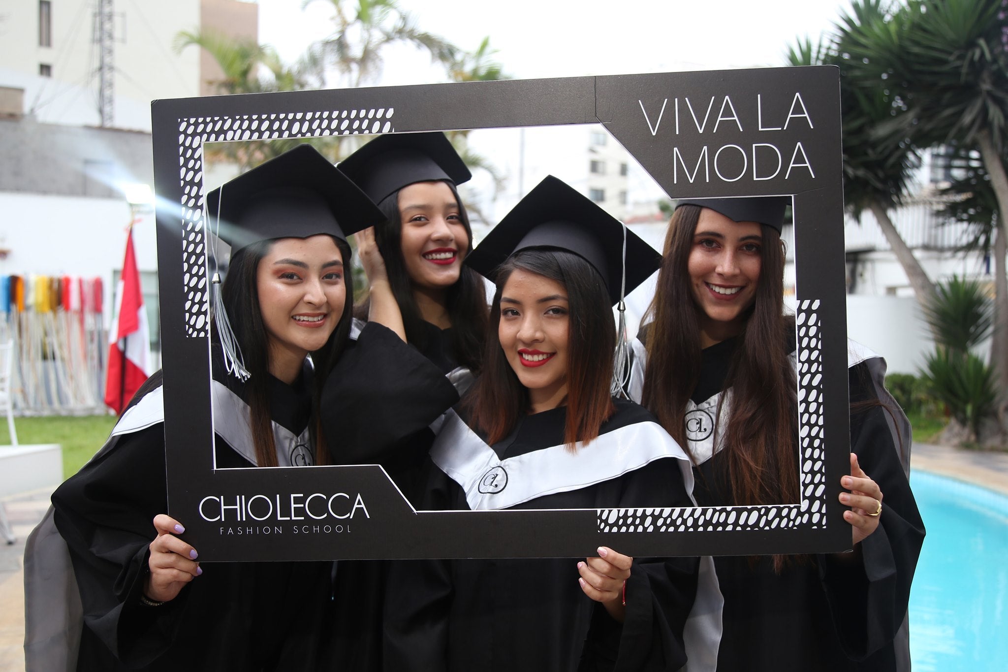 Estudiantes de la Carrera profesional de Diseño de Modas Chio Lecca Lima Perú