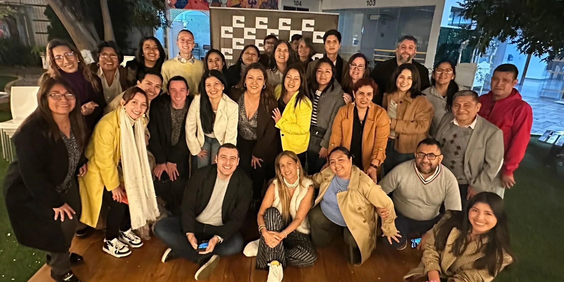 NOCHE DE INTEGRACIÓN Y RECONOCIMIENTO EN CHIO LECCA FASHION SCHOOL