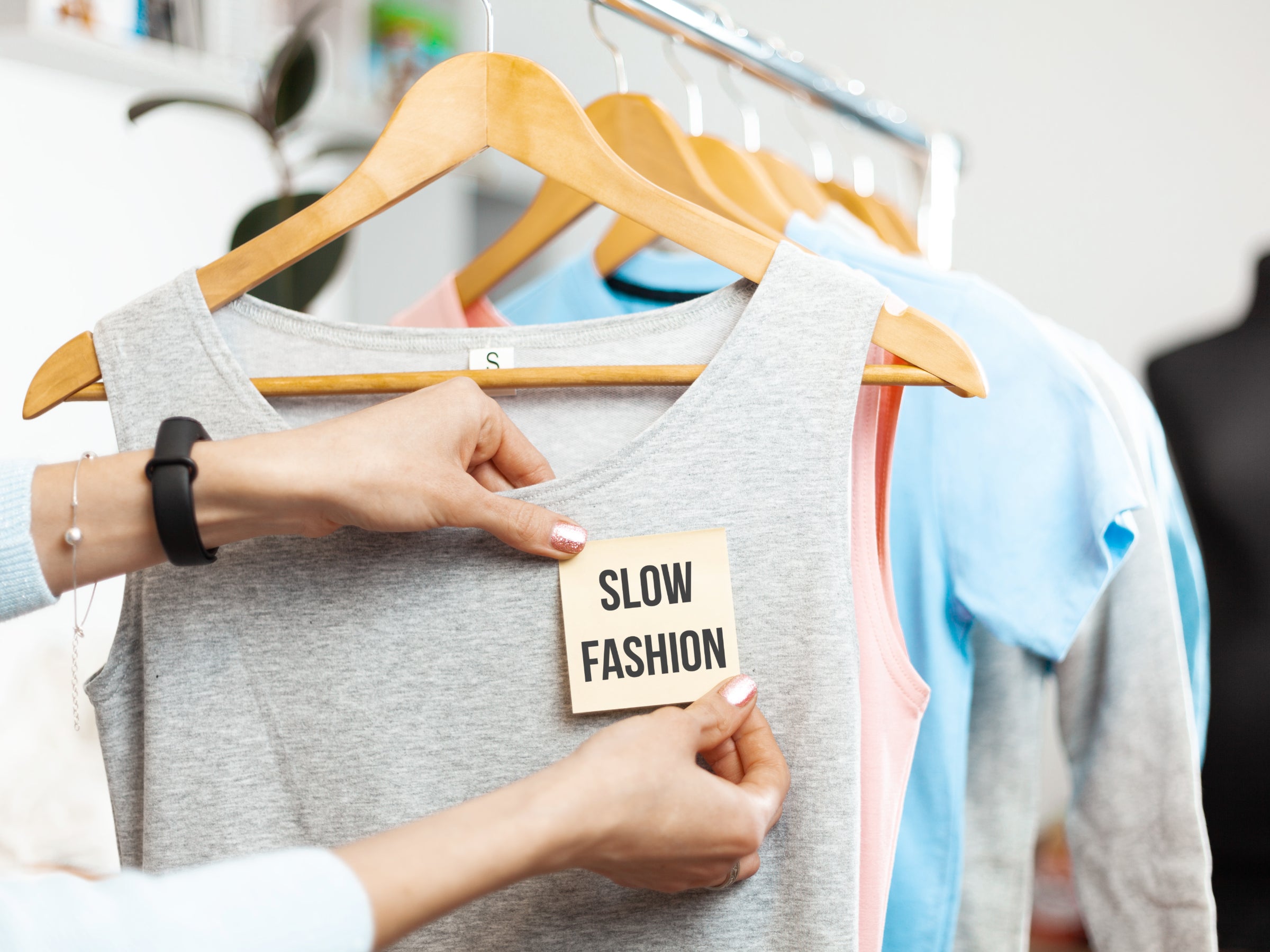 Slow fashion o moda sostenible: ¿qué es y cómo identificarla?